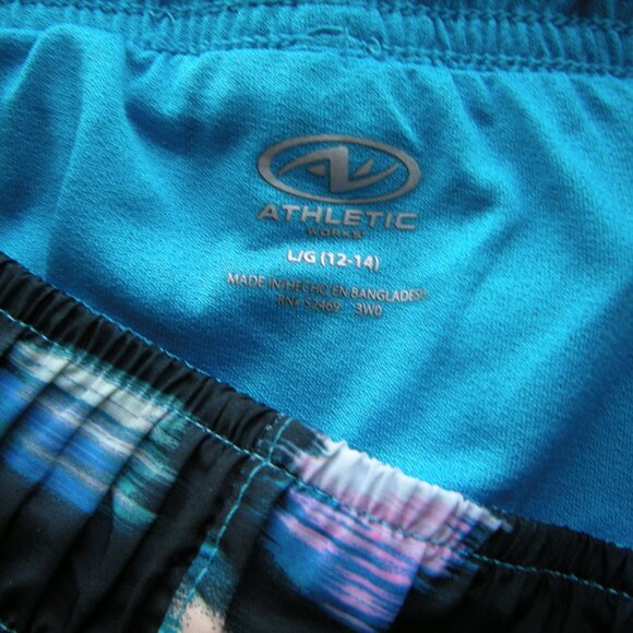 ATHLETIC WORKS  LG (12-24)  Lined.Running or Swim Shorts  Black & Blue print - Picture 4 of 5
